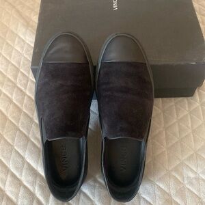 Vince Neda black leather/suede slip-on flats
